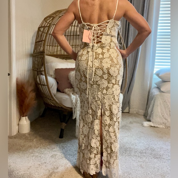 Hello Molly BELLEROSE LACE MAXI DRESS WHITE - Picture 6 of 9